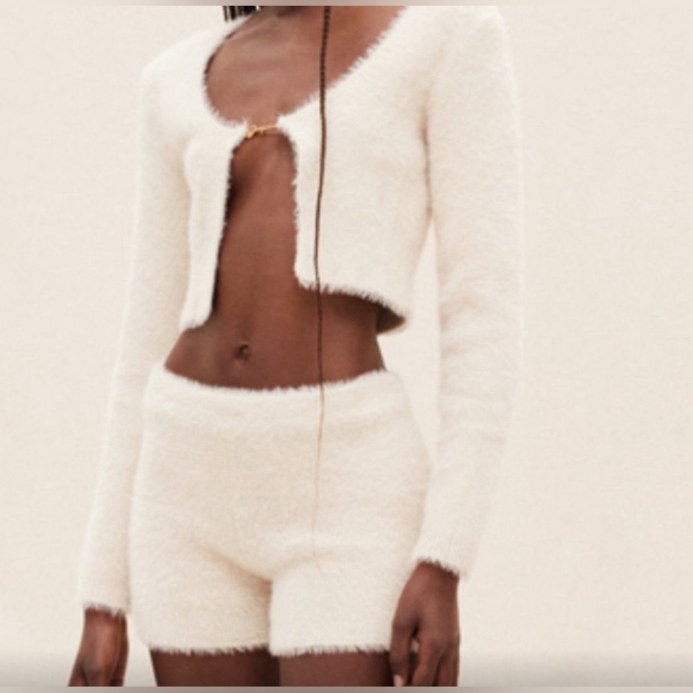 NWT Jacquemus SET Cardigan Sweater Long Sleeve Top & Mini Shorts Soft White